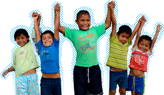 Niños levantando las manos UNICEF