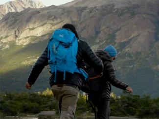 Pareja caminando